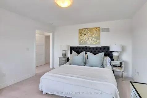 118 Whitehand Drive Clarington ON L1B 0W1