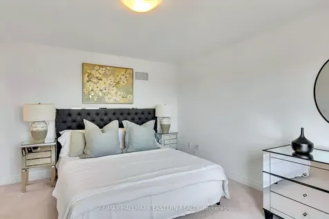 118 Whitehand Drive Clarington ON L1B 0W1
