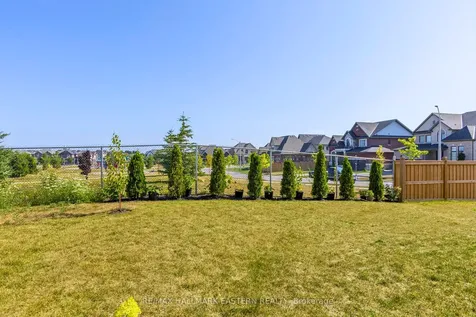 118 Whitehand Drive Clarington ON L1B 0W1