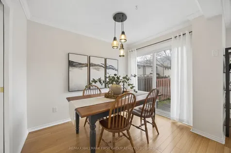 1330 Trowbridge Drive Oshawa ON L1G 7L1