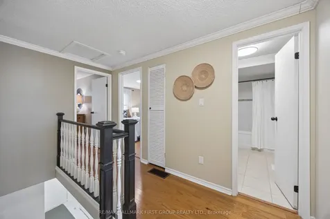 1330 Trowbridge Drive Oshawa ON L1G 7L1
