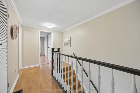 1330 Trowbridge Drive Oshawa ON L1G 7L1