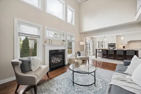 25 Medland Avenue Whitby ON L1P 1S1