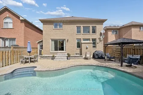 25 Medland Avenue Whitby ON L1P 1S1