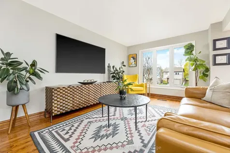 25 Graham Court Whitby ON L1N 6E1