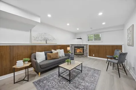 14 Penfound Drive Clarington ON L1C 4C5