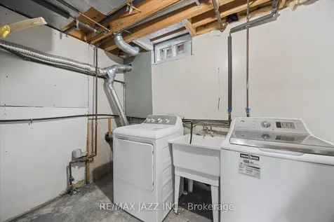 14 Penfound Drive Clarington ON L1C 4C5