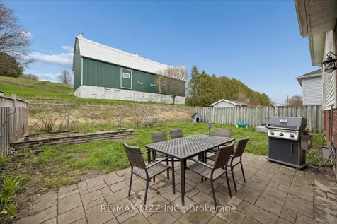 14 Penfound Drive Clarington ON L1C 4C5