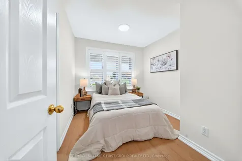 50 Gilroy Drive Toronto ON M1P 1Z9