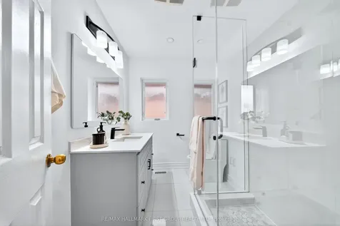 50 Gilroy Drive Toronto ON M1P 1Z9