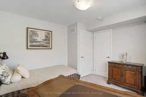 2500 Hill Rise Court Oshawa ON L1L 0M6