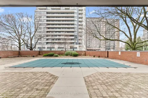 40 Chichester Place Toronto ON M1T 3R6