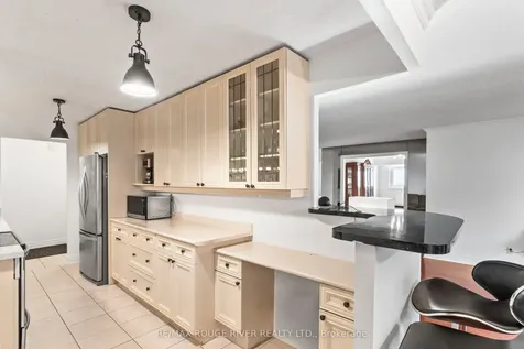 40 Chichester Place Toronto ON M1T 3R6