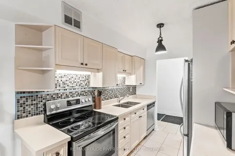 40 Chichester Place Toronto ON M1T 3R6