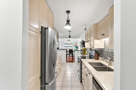 40 Chichester Place Toronto ON M1T 3R6