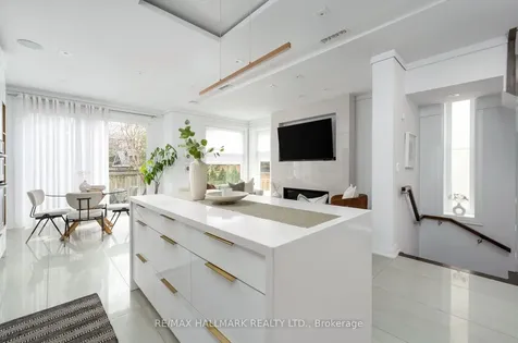 3 Judith Drive Toronto ON M4J 2R8