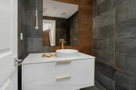 3 Judith Drive Toronto ON M4J 2R8