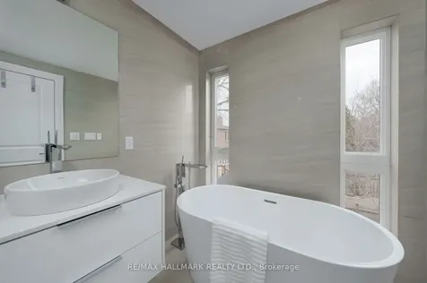 3 Judith Drive Toronto ON M4J 2R8