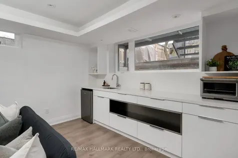 3 Judith Drive Toronto ON M4J 2R8