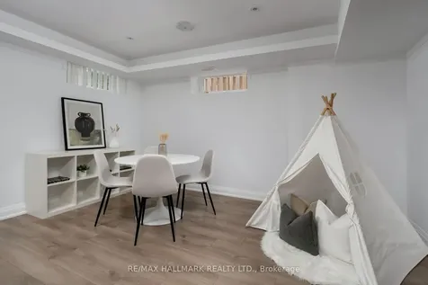 3 Judith Drive Toronto ON M4J 2R8