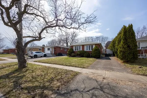 14 Hathway Drive Toronto ON M1P 4L5