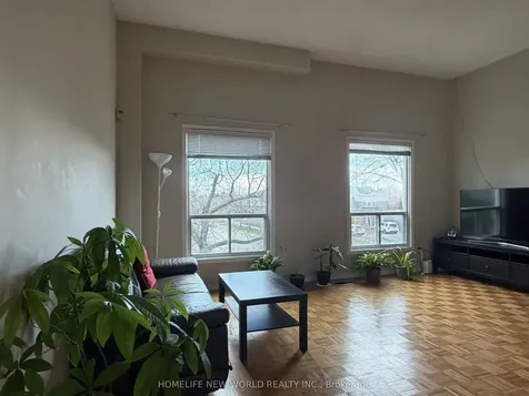 1121 Sandhurst Circle Toronto ON M1V 1V4