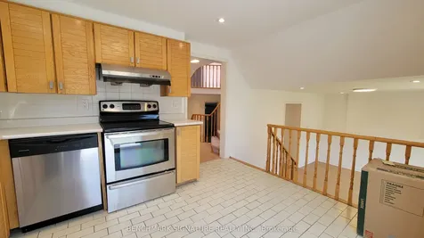 35 Wintermute Boulevard Toronto ON M1W 3M5