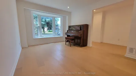 35 Wintermute Boulevard Toronto ON M1W 3M5