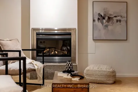176 Gainsborough Road Toronto ON M4L 3C4