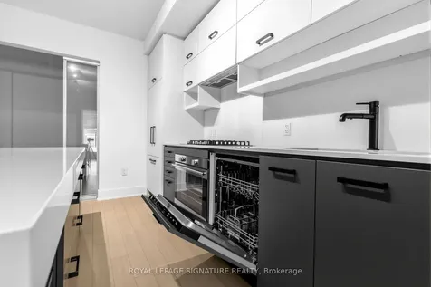 1888 Queen Street E Toronto ON M4L 1H4