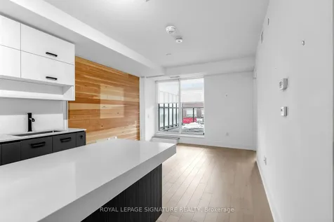 1888 Queen Street E Toronto ON M4L 1H4