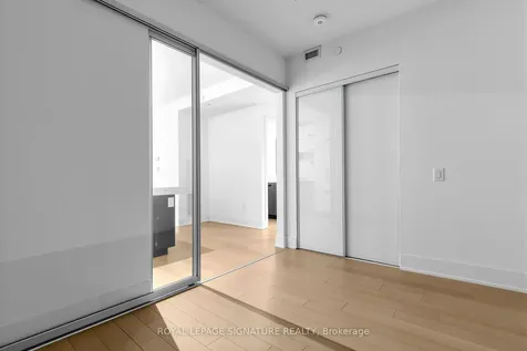 1888 Queen Street E Toronto ON M4L 1H4