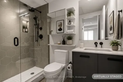1888 Queen Street E Toronto ON M4L 1H4