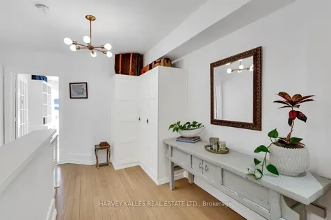 130 Morse Street Toronto ON M4M 2P8