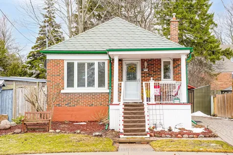 804 Byron Street S Whitby ON L1N 4R8