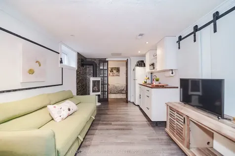 804 Byron Street S Whitby ON L1N 4R8