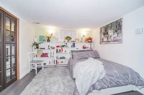 804 Byron Street S Whitby ON L1N 4R8