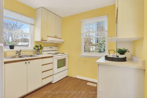 128 Woodfern Drive Toronto ON M1K 2L5