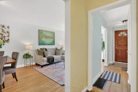128 Woodfern Drive Toronto ON M1K 2L5