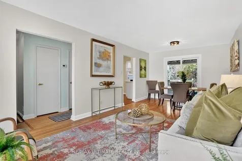 128 Woodfern Drive Toronto ON M1K 2L5