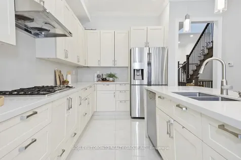 95 Dunkirk Road Toronto ON M4C 2M5