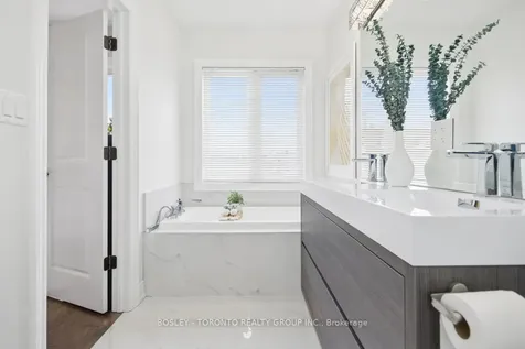 95 Dunkirk Road Toronto ON M4C 2M5