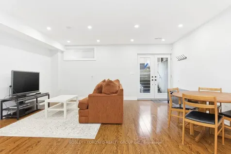 95 Dunkirk Road Toronto ON M4C 2M5