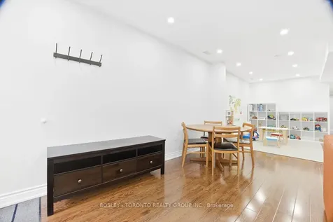 95 Dunkirk Road Toronto ON M4C 2M5