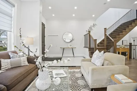 95 Dunkirk Road Toronto ON M4C 2M5