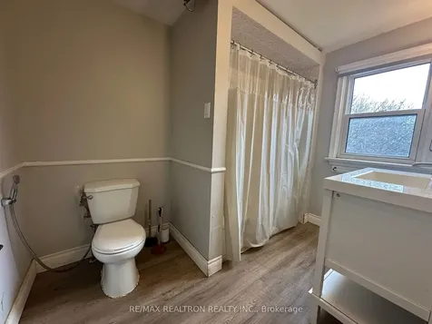125 Treverton Drive Toronto ON M1K 3T1