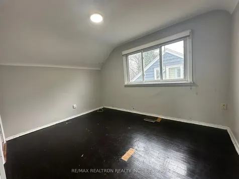 125 Treverton Drive Toronto ON M1K 3T1