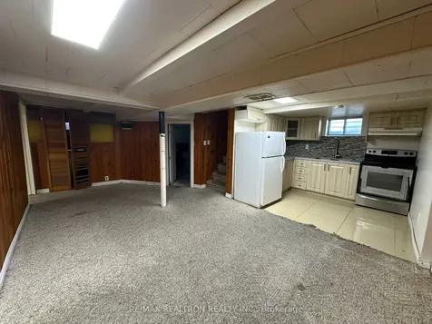 125 Treverton Drive Toronto ON M1K 3T1