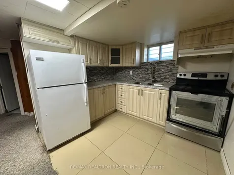 125 Treverton Drive Toronto ON M1K 3T1