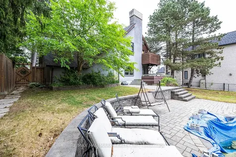 1382 Rougemount Drive Pickering ON L1V 1N1